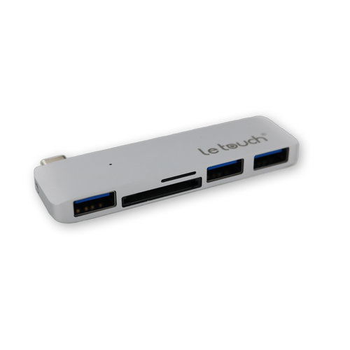 USB-C Hub with 3x USB-A port and card reader