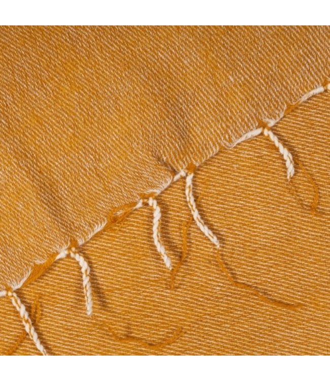 SJAAL MET VERHAAL  •• Sjaal Okergeel