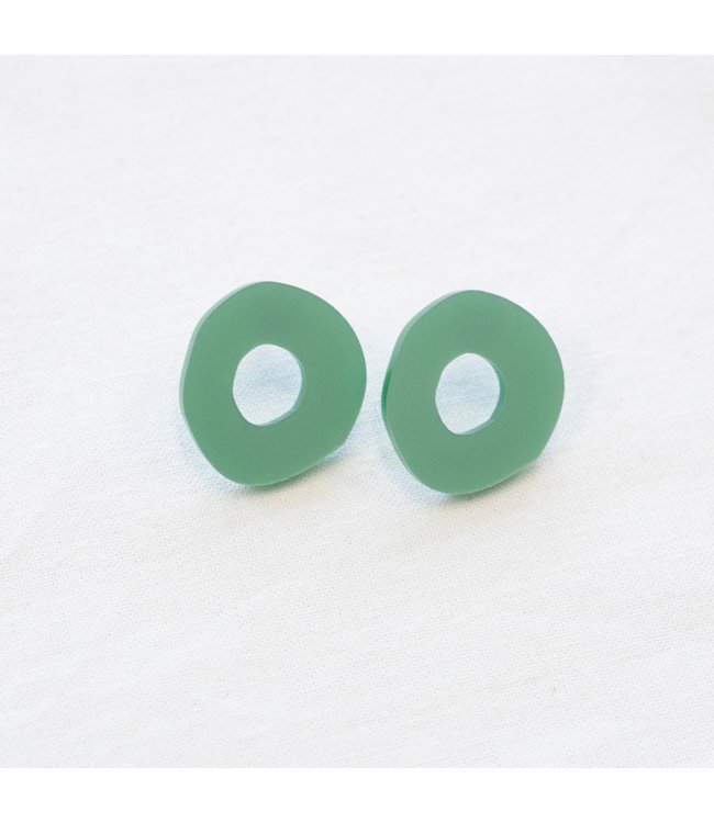 Studio NokNok •• oorbellen | STUD.01 GREEN