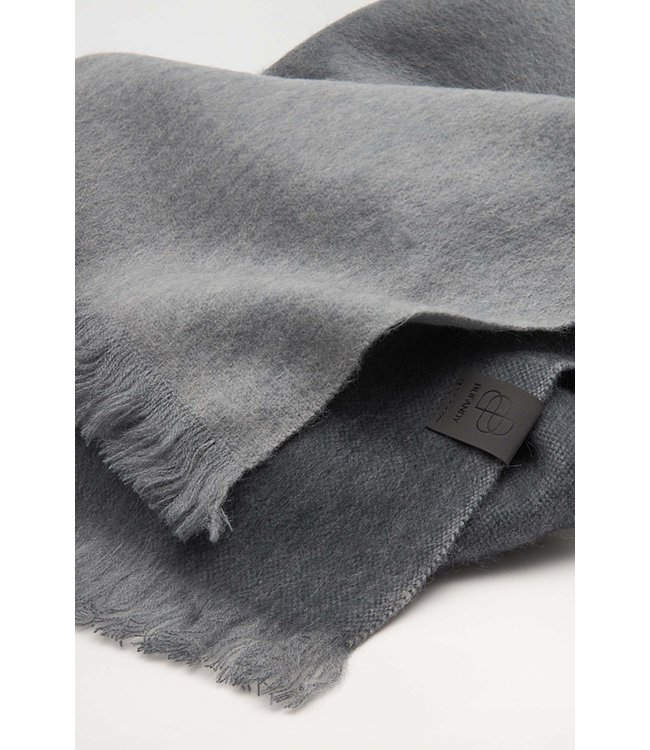Bufandy •• Brushed Ombre Gloomy Grey | Alpaca Shawl