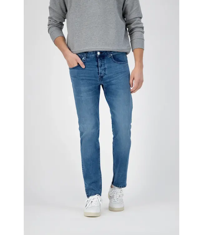 MUD Jeans •• Jeans Slimmer Rick - Authentic Indigo