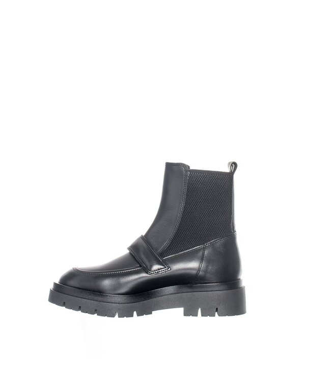 TEN POINTS  •• MARGARET ANKLE BOOTS | BLACK