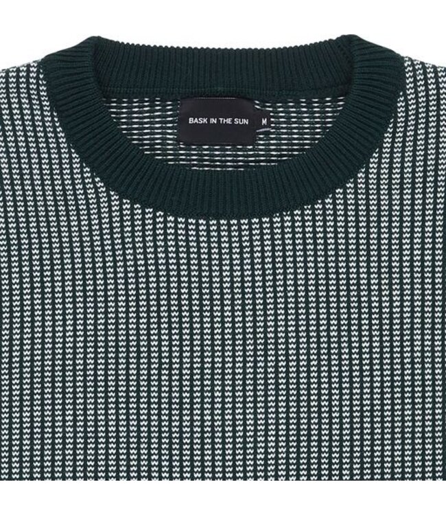 BASK IN THE SUN •• DEIO | spinach