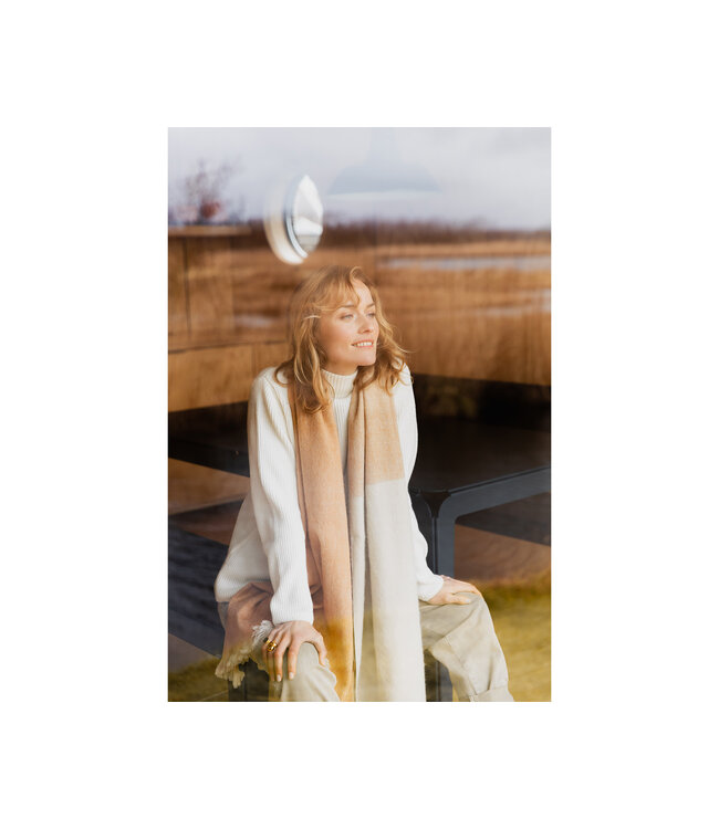 Bufandy •• Brushed Ombre Coral Peach | Alpaca Shawl