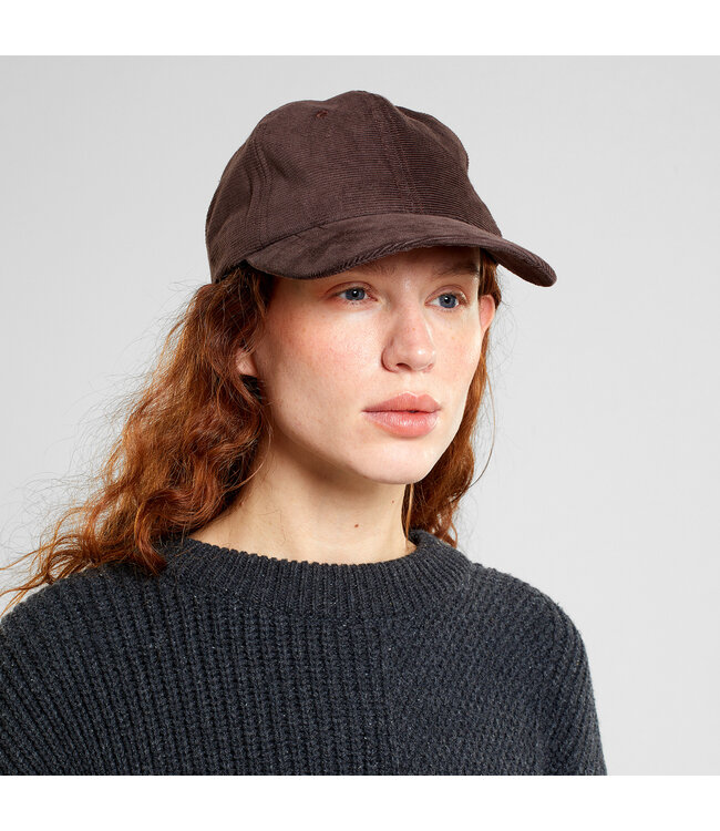 DEDICATED. •• Soft Cap Slussen Corduroy Base | Coffee Brown