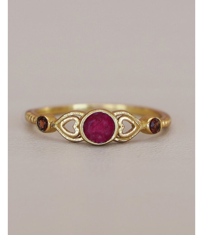 Muja Juma  •• Ring Adorle ruby+garnet hearts