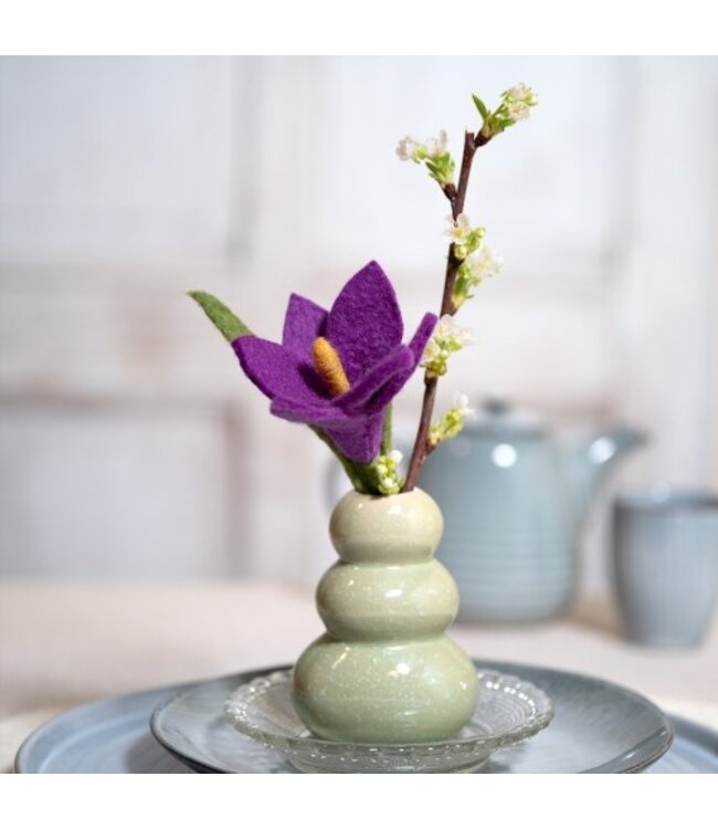 SJAAL MET VERHAAL  •• Krokus van vilt | in verschillende kleuren