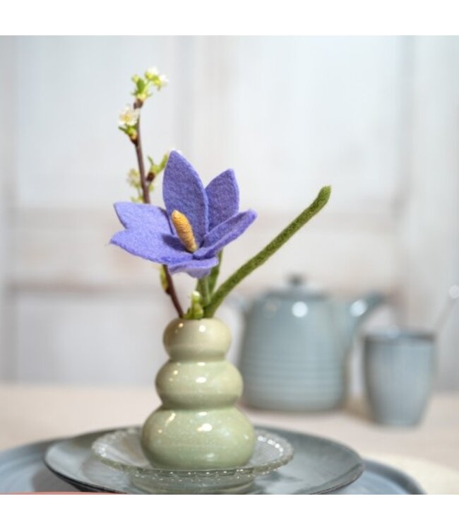 SJAAL MET VERHAAL  •• Krokus van vilt | in verschillende kleuren