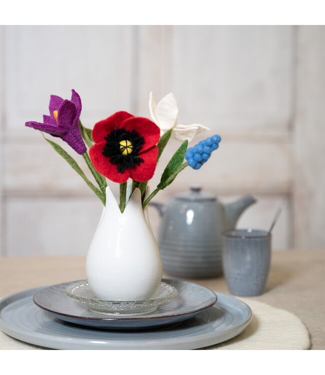 SJAAL MET VERHAAL  •• Sneeuwklokje van vilt