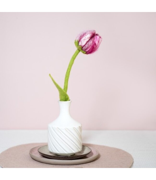 SJAAL MET VERHAAL  •• Tulp van vilt Soft Colors Assorti | verkrijgbaar in 5 kleuren