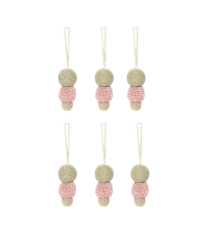 SJAAL MET VERHAAL  •• Hanger Viltballetjes en Pompom