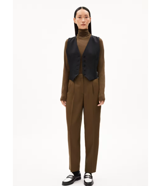 ARMEDANGELS •• SANDRINAA TAPERED | GEWEVEN BROEK VAN TENCEL™ X REFIBRA™ LYOCELL