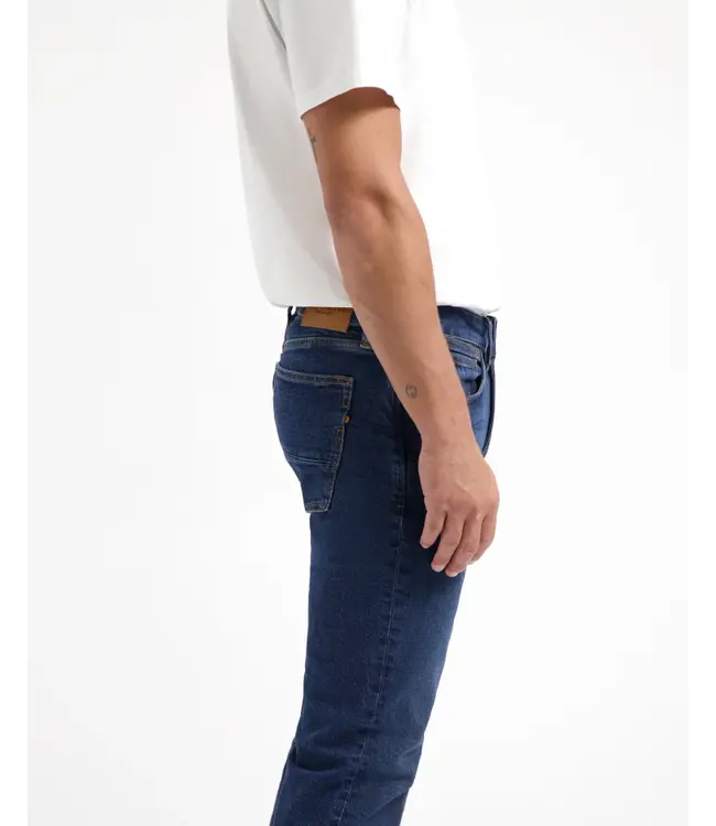 KUYICHI •• Nick Straight | Basic Blue