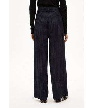 ARMEDANGELS •• KAAYUA PINSTRIPE | Night sky - White