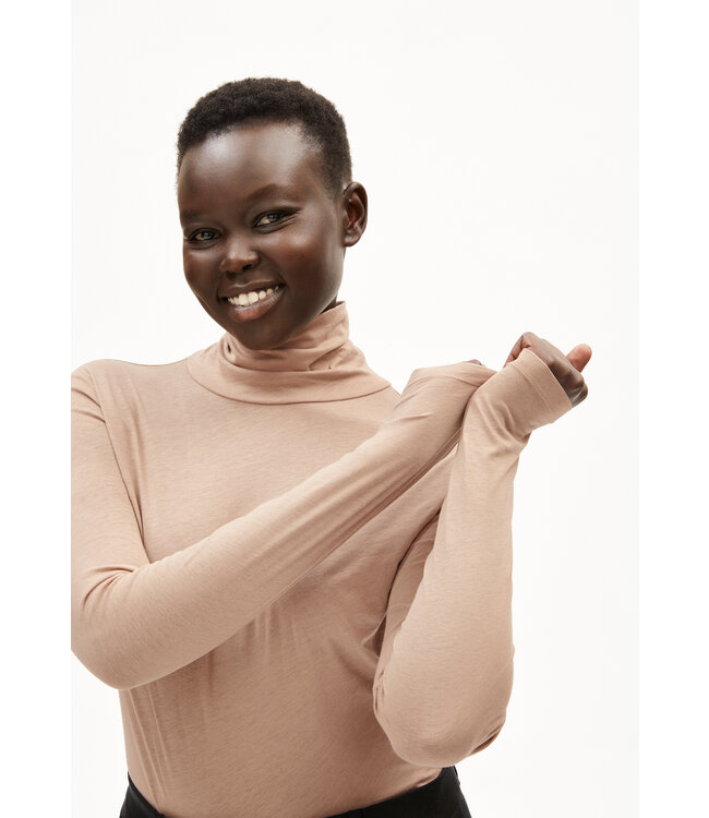 ARMEDANGELS •• GRAZILIAA SOFT | LONGSLEEVE SLIM FIT VAN BIOLOGISCH KATOEN