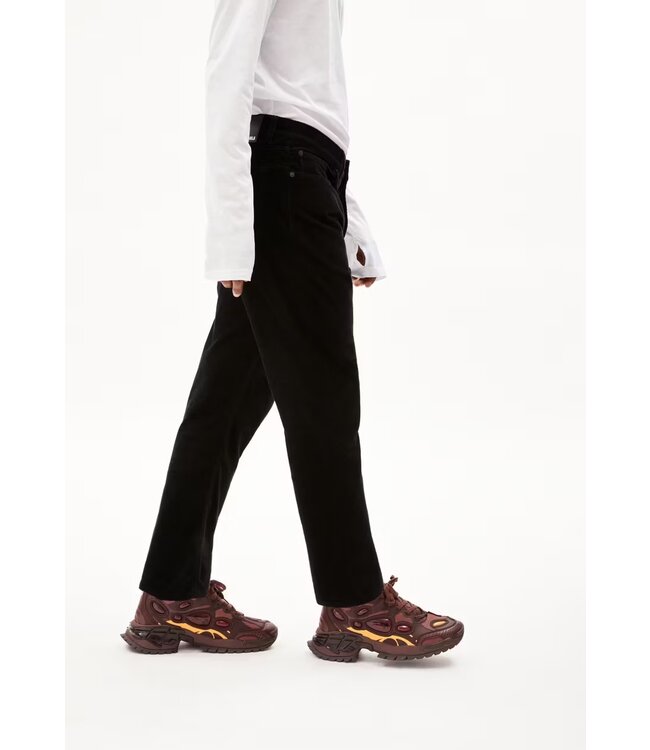 ARMEDANGELS •• MAAKX CORDUROY | Black