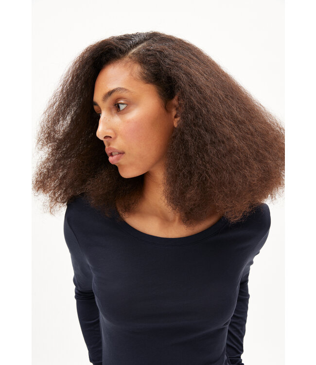 ARMEDANGELS •• ENRICCAA Soft | Longsleeve Slim Fit van biologisch katoen
