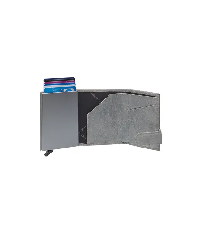 CHESTERFIELD •• Pashouder Mannheim