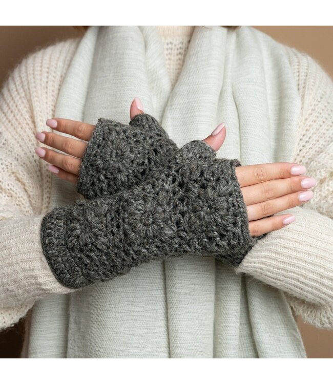 SJAAL MET VERHAAL  •• Handwarmers Granny Square | diverse kleuren