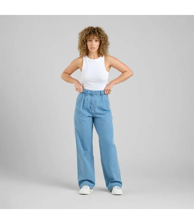 DEDICATED. •• Pants Vickleby Denim | Light Blue