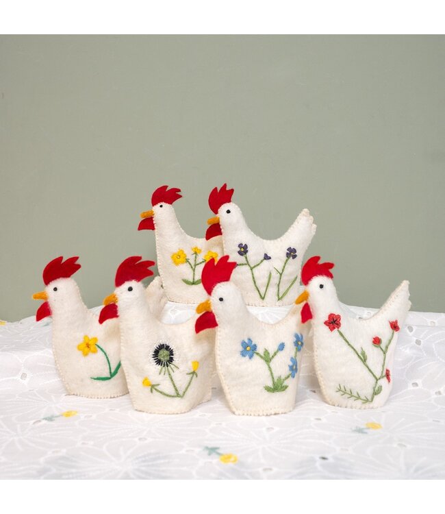 SJAAL MET VERHAAL  ••  Eiwarmer Haan met geborduurd bloemetje