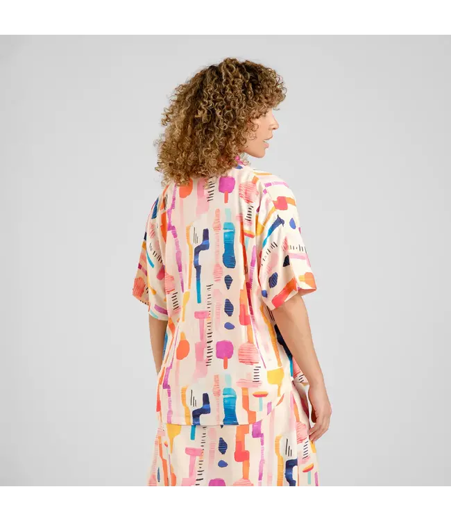 DEDICATED. •• Shirt Alsvik Summer | Abstract Multi Colors
