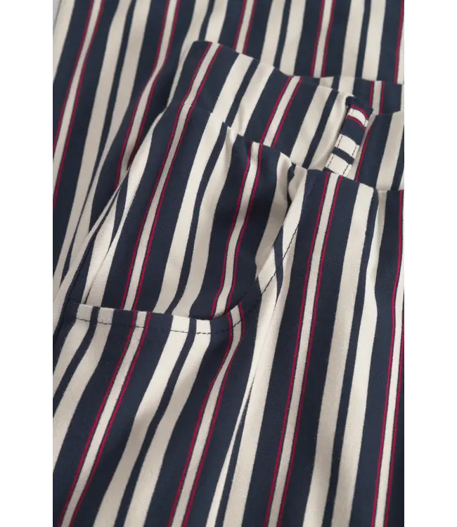 LAURIE •• Donna Loose Jersey Crop | Nautical Stripe