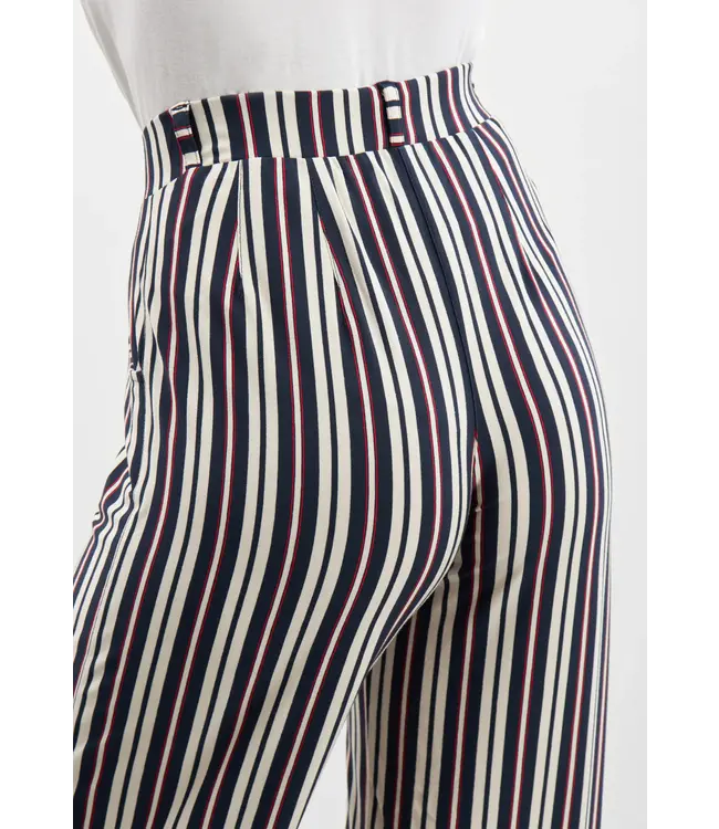 LAURIE •• Donna Loose Jersey Crop | Nautical Stripe