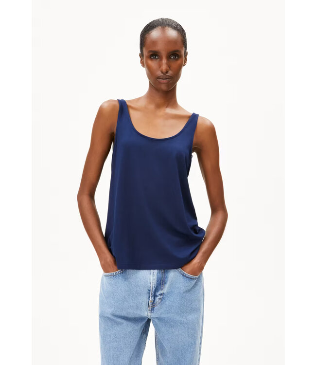 ARMEDANGELS •• ASHRAANI SOLID | TOP GEMAAKT VAN LENZING™ ECOVERO™ MIX