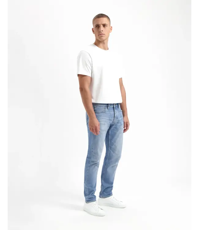 KUYICHI •• Jim Regular Slim | Midday