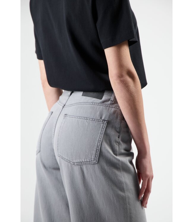 MUD Jeans •• Sara High Loose Flow | marge grey