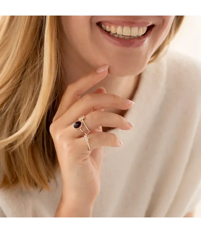 A BEAUTIFUL STORY •• Honorable Libelle Vergulde Ring