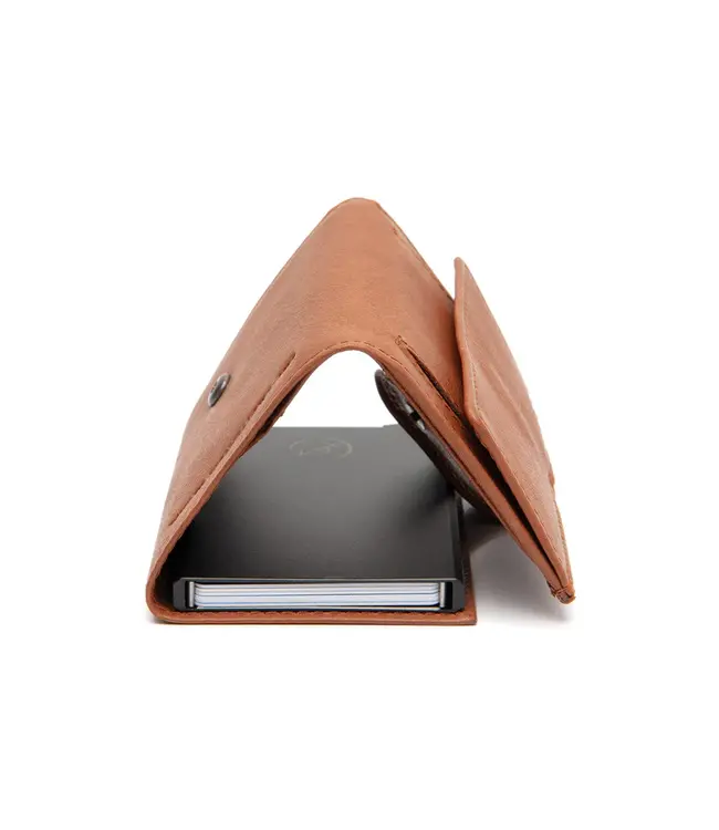 CHESTERFIELD •• Pashouder Iriona