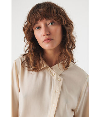 SKFK •• KARMELE SHIRT | Cream