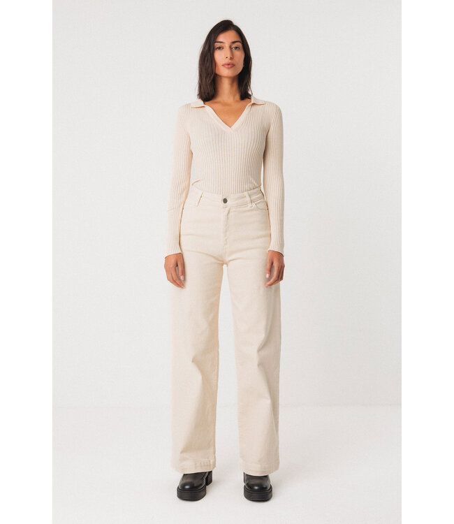 SKFK •• ARIZA-GOTS T-SHIRT | Cream