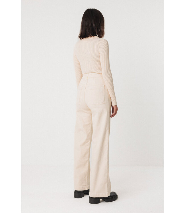 SKFK •• ARIZA-GOTS T-SHIRT | Cream