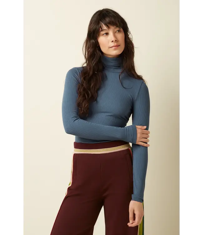 KING LOUIE •• Rollneck Top Uni Rib | Shadow Blue