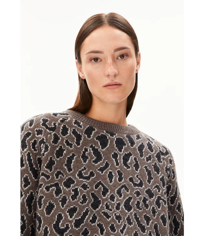 ARMEDANGELS •• DILIRIAA LEOPAA | Walnut Cream