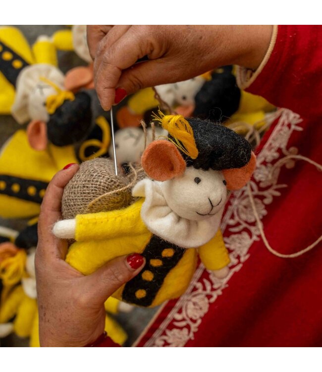 SJAAL MET VERHAAL  •• Decoratie muis |  Pietermuis met zak