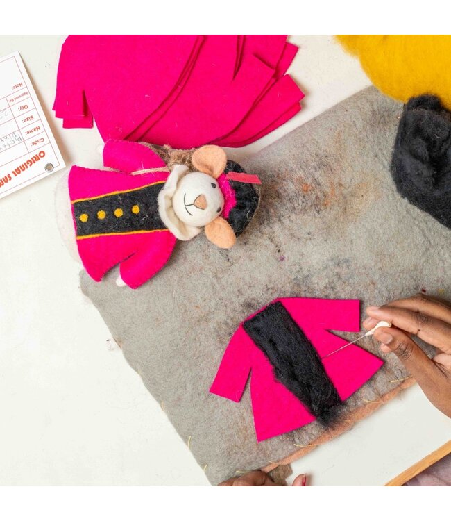 SJAAL MET VERHAAL  •• Decoratie muis |  Pietermuis met zak