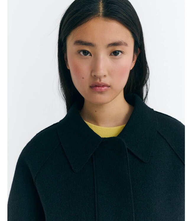 THINKING MU •• Daria Jacket| Black