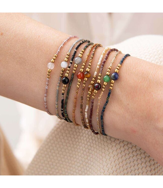 A BEAUTIFUL STORY •• Iris Card Aventurine Gold Colored Bracelet