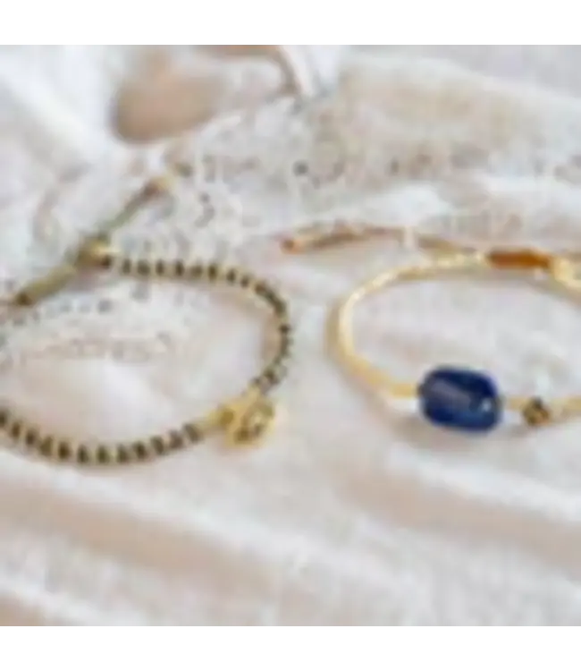 A BEAUTIFUL STORY •• Hoping Tijgeroog Armband Gold Colored