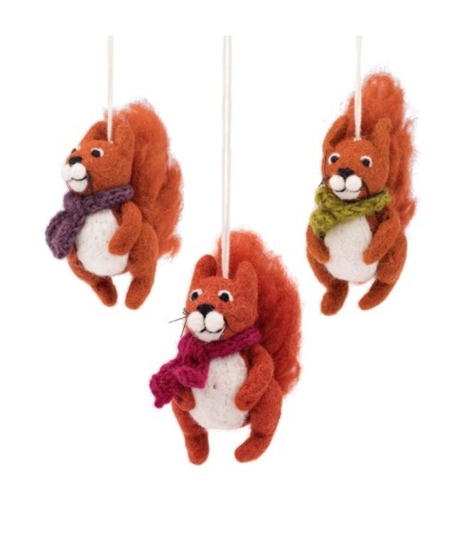 SJAAL MET VERHAAL  •• Hanger Eekhoorn Indian Summer