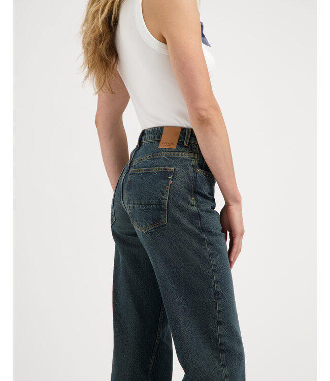 KUYICHI •• Izabella Loose Straight | Vintage Jade