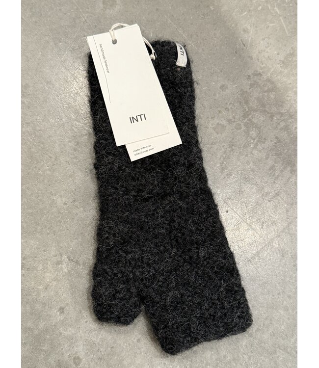 INTI Knitwear •• Handwarmers in baby-alpaca | in verschillende kleuren