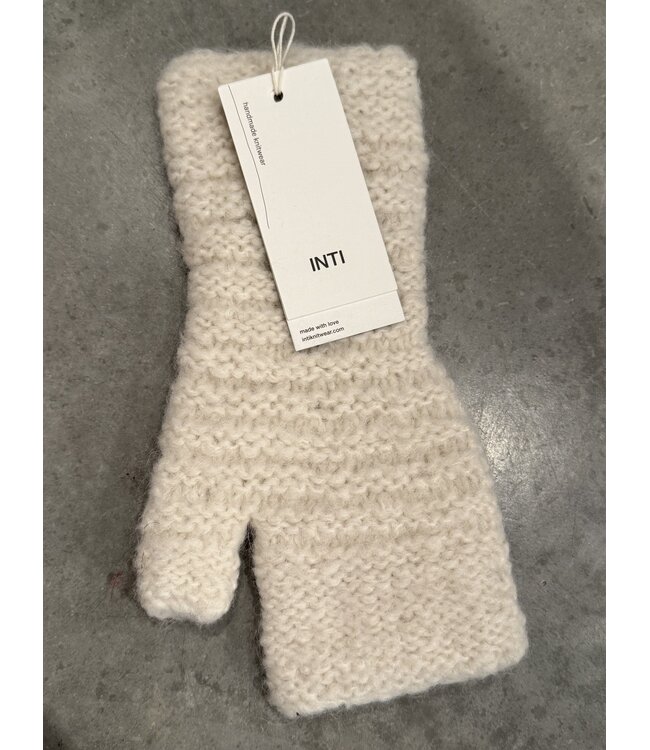 INTI Knitwear •• Handwarmers in baby-alpaca | in verschillende kleuren