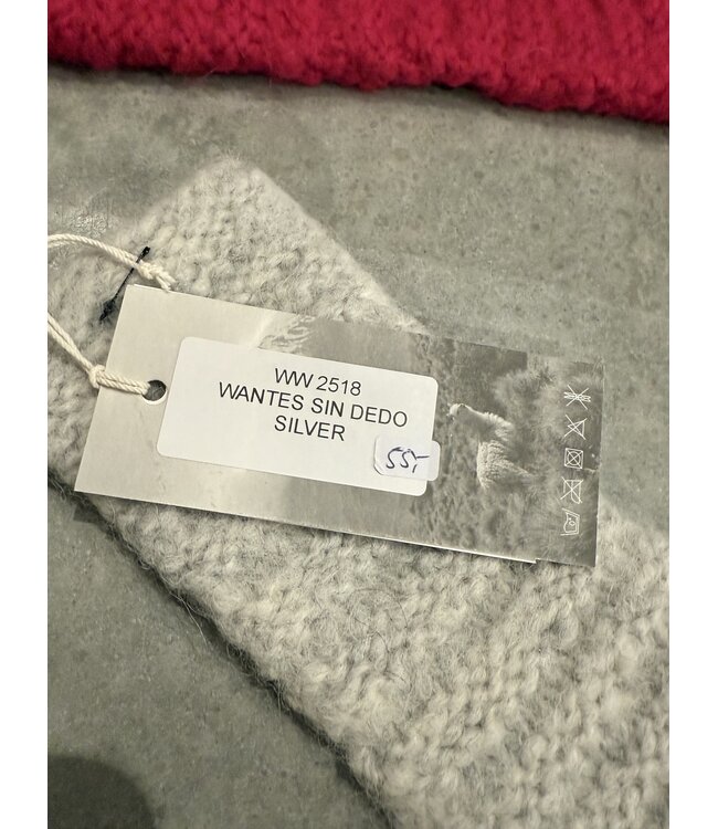 INTI Knitwear •• Handwarmers in baby-alpaca | in verschillende kleuren