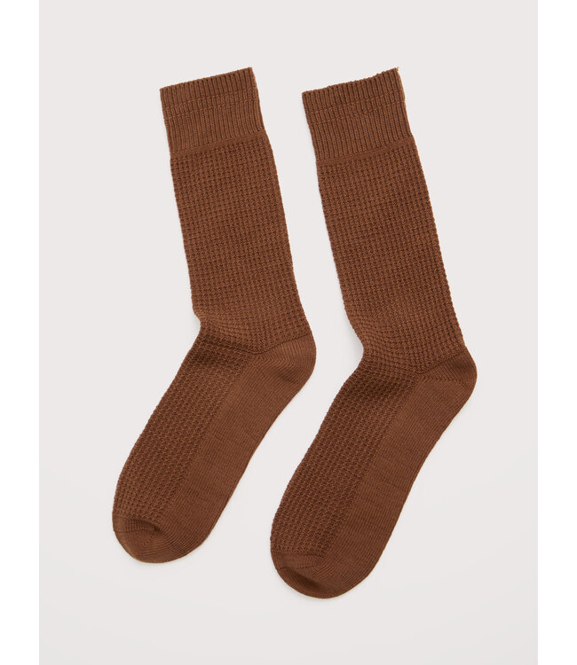 SEASALT CORNWALL •• Men's Bloomin Good Socks Textured | Dark Acorn
