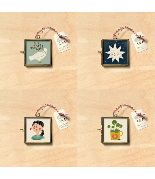 Illu-ster •• Glass frame | 50 x 50